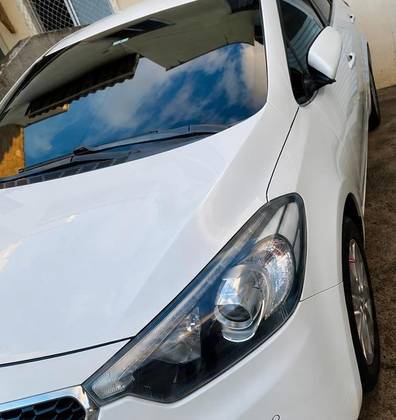 KIA CERATO 1.6 SX 16V FLEX 4P AUTOMÁTICO KIA CERATO 1.6 SX 16V FLEX 4P AUTOMÁTICO